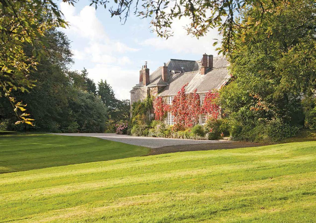 Trewornan Manor Bed & Breakfast Wadebridge Exterior photo