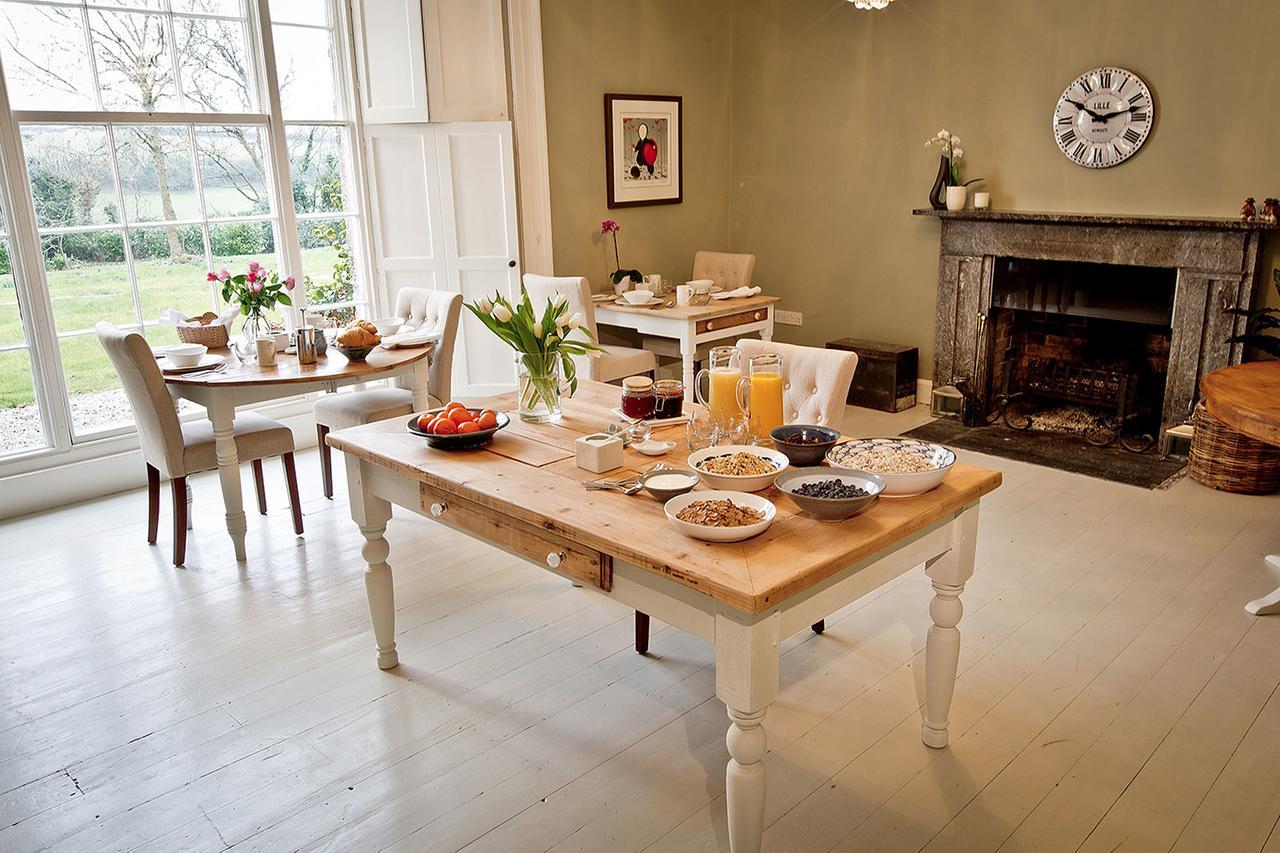 Trewornan Manor Bed & Breakfast Wadebridge Exterior photo