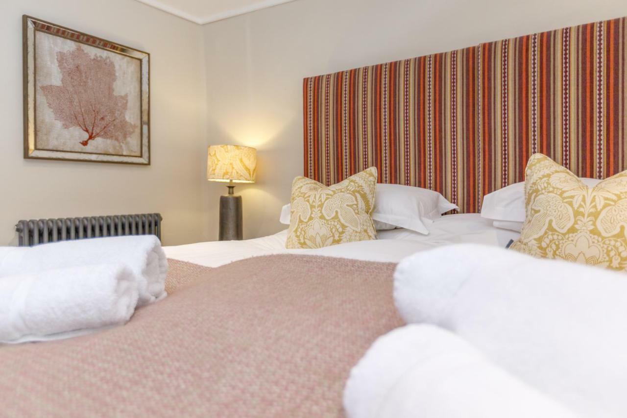 Trewornan Manor Bed & Breakfast Wadebridge Exterior photo